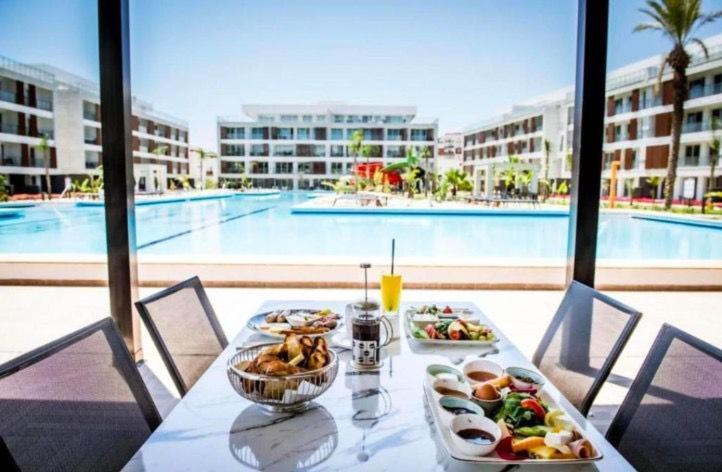 Courtyard Long Beach Holiday Resort Iskele District  Екстер'єр фото